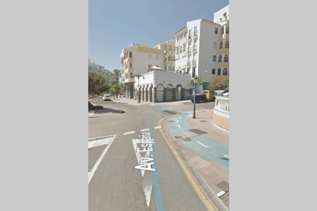 Апартаменти Playa Escollera Естепона Екстер'єр фото